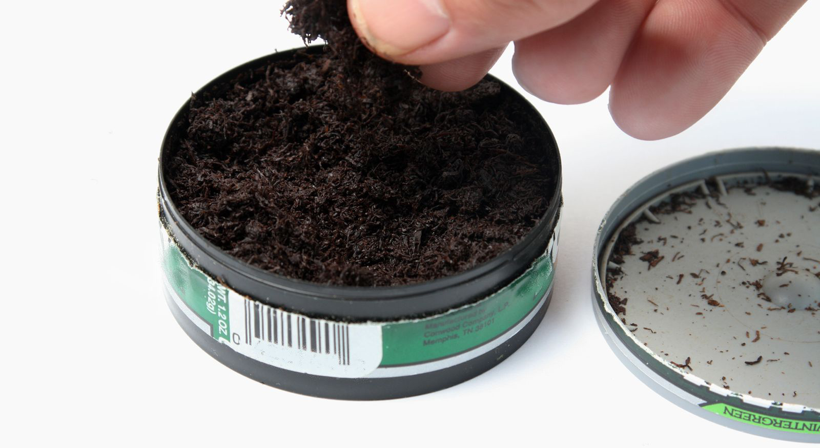 Chewing Tobacco 101: Dip and Snus in Canada
